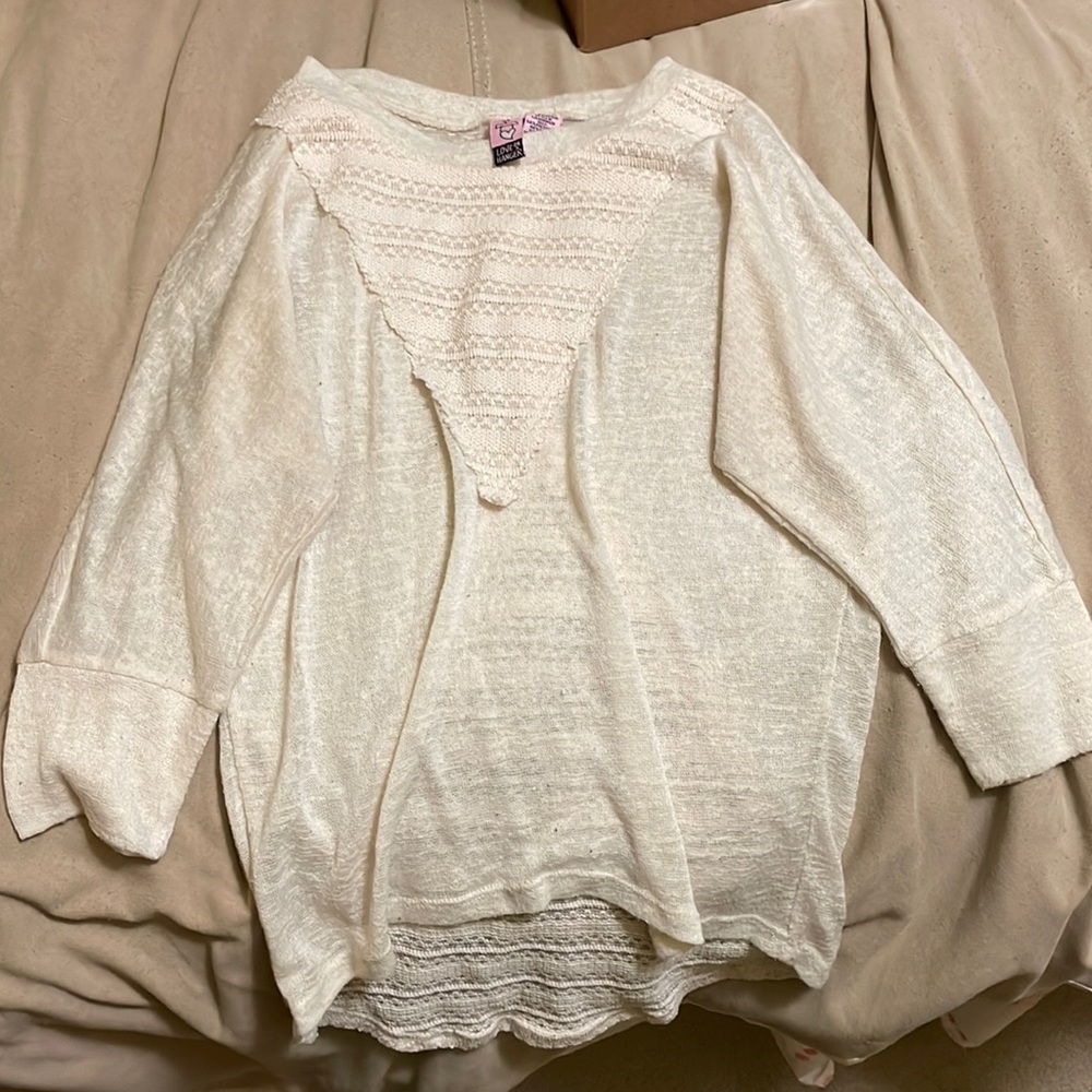 Cream colored half sleeve light sweater